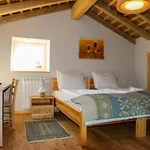 Casa Lenka