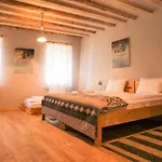 Casa Lenka