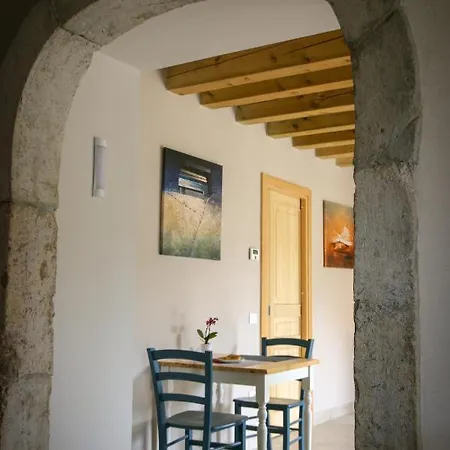 Casa Lenka 3*
