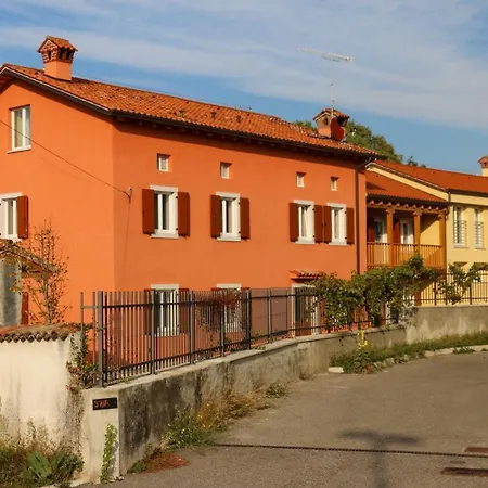 Guest house Casa Lenka Malchina