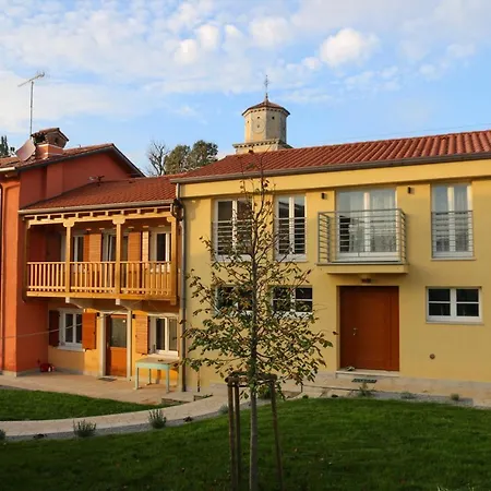Guest house Casa Lenka *