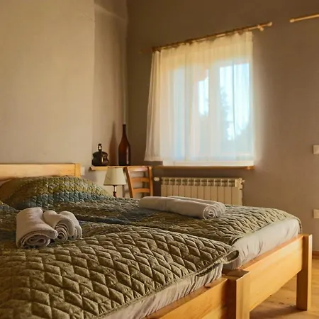 Casa Lenka 3*