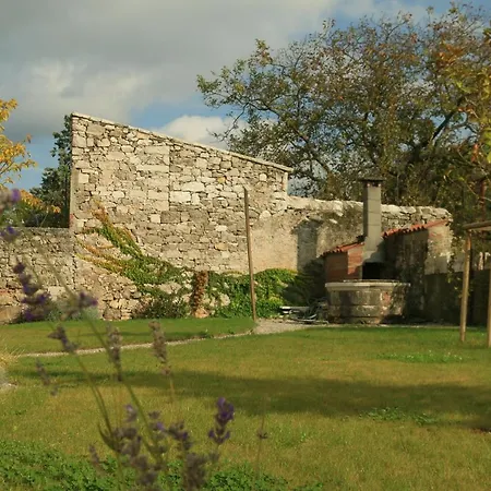 Casa Lenka Pensión