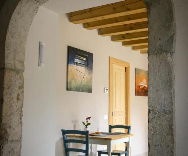 Casa Lenka 3*